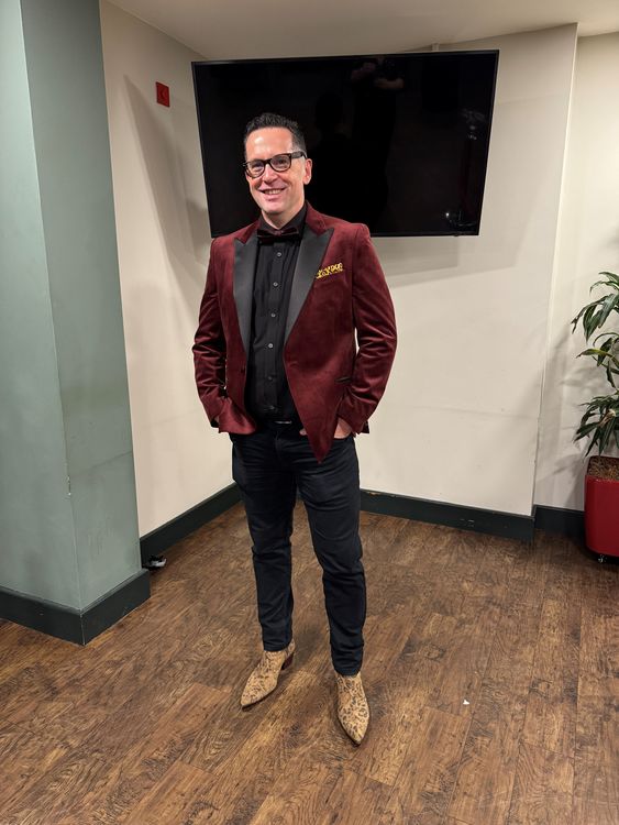 Gary Stevens off to the gym awards night in his Gym Kit!!!