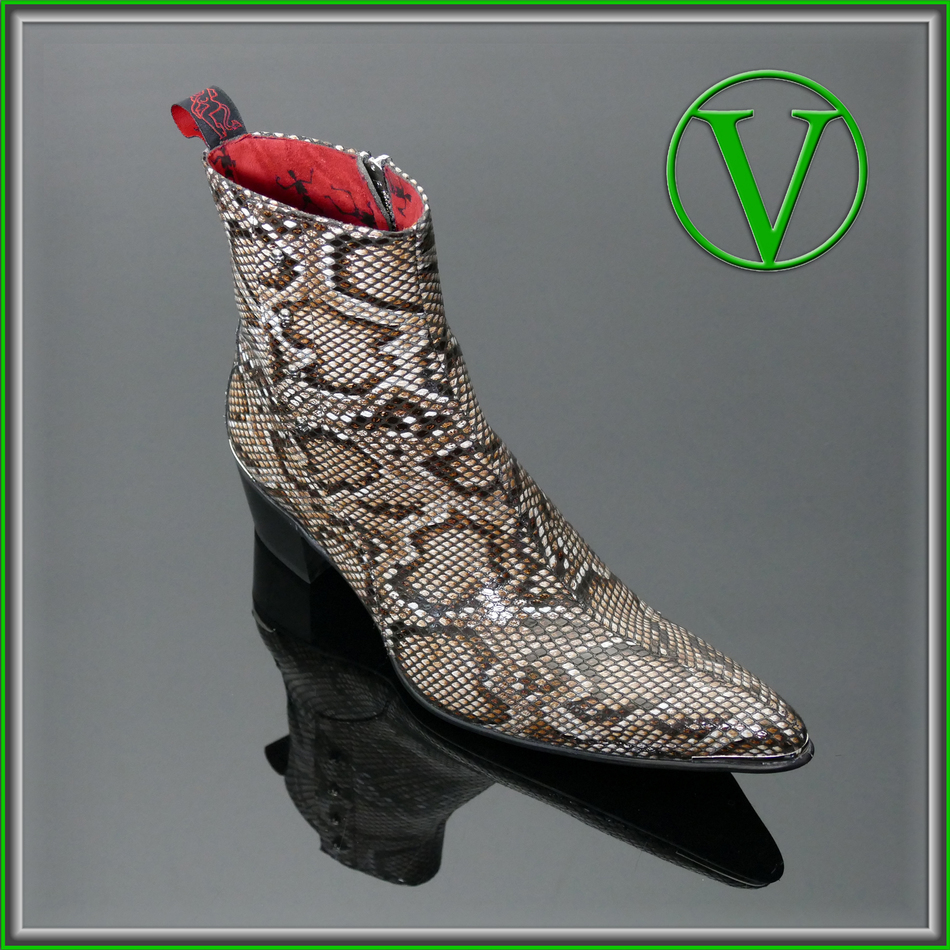 K467 RISK BROWN SNAKE