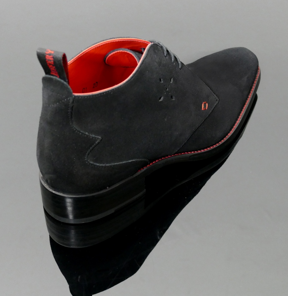 black suede mens chukka boots