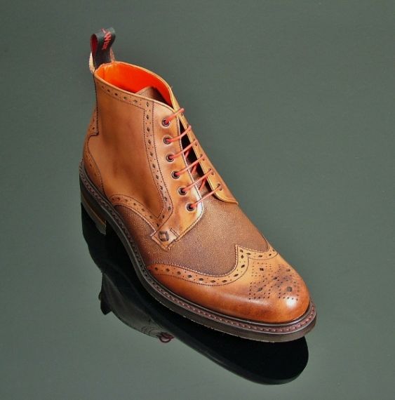 Hannibal 3101 - Classic Brogue Derby Boot with Rubber Sole