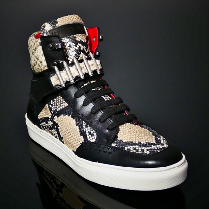 Apollo K871 'LOVE NOT BULLETS' Hi-Top